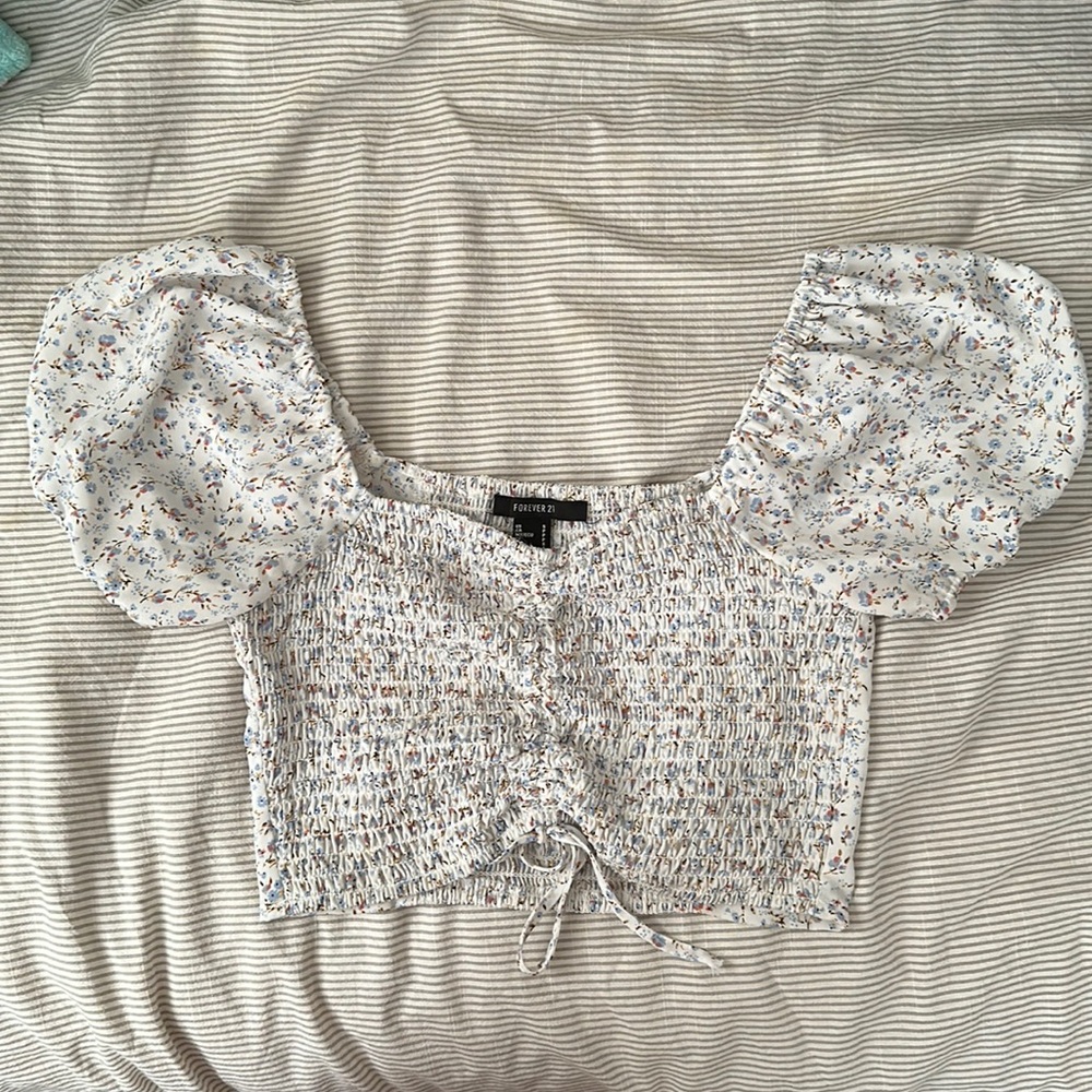 Floral sinch puff sleeve crop top